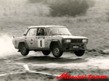 1986, Veszprem Rallye. Sch�tt Gyul�val �szunk a leveg�ben...